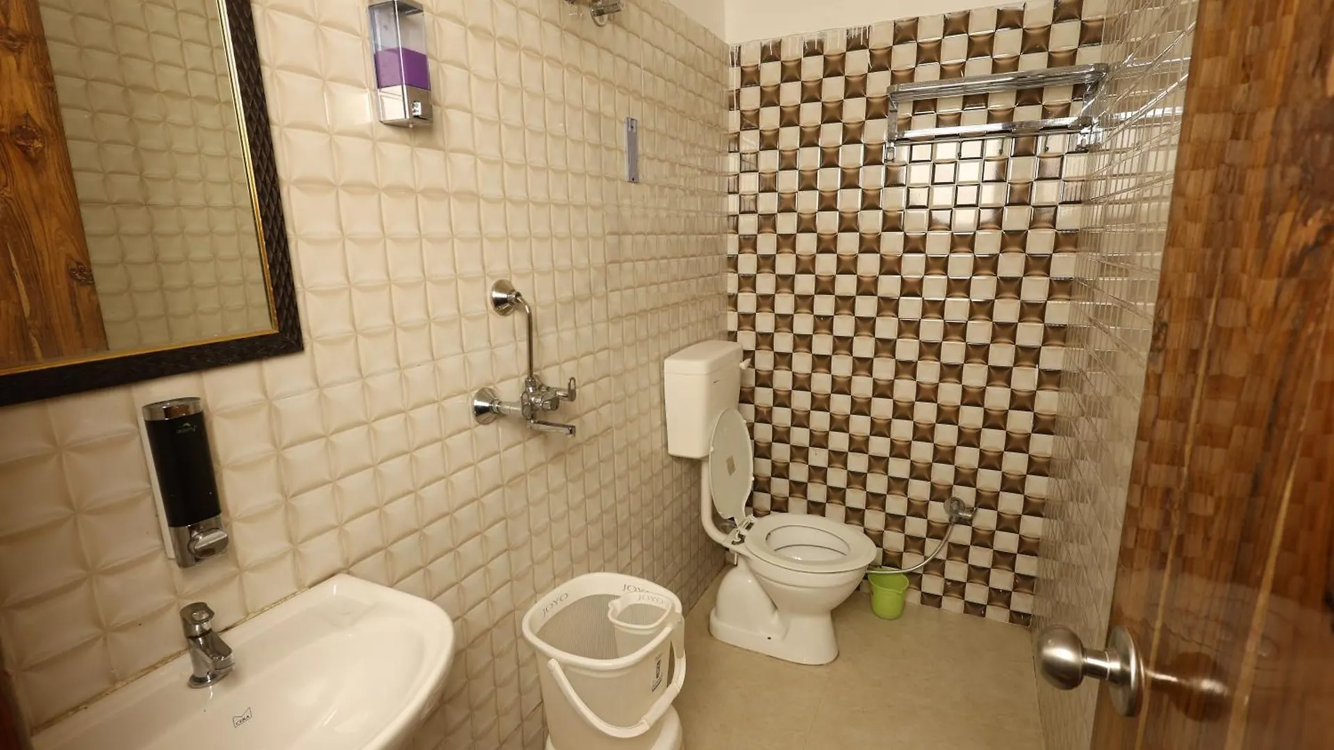 Hotel Trisolaris Váránasí