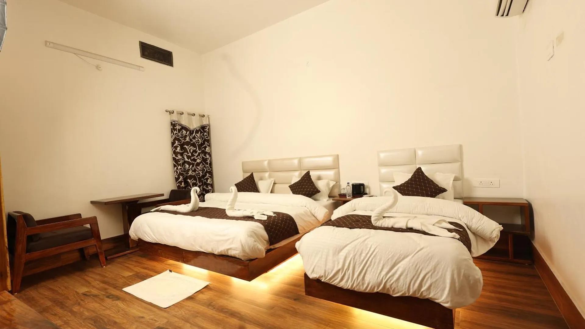 Hotel Trisolaris Váránasí