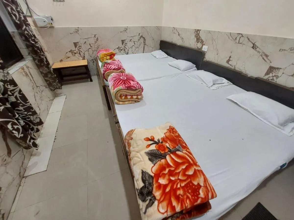Hotel Trisolaris Varanasi