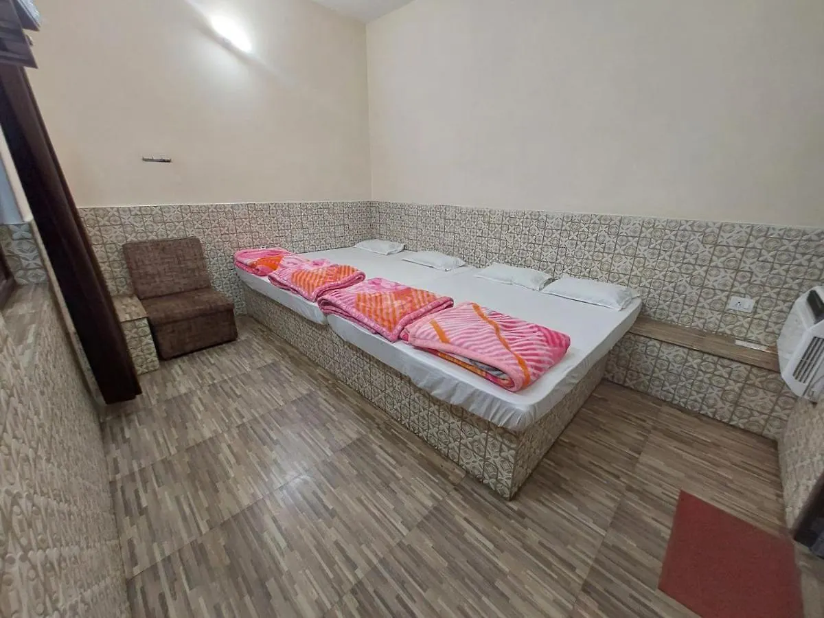 ***  Hotel Trisolaris Varanasi India